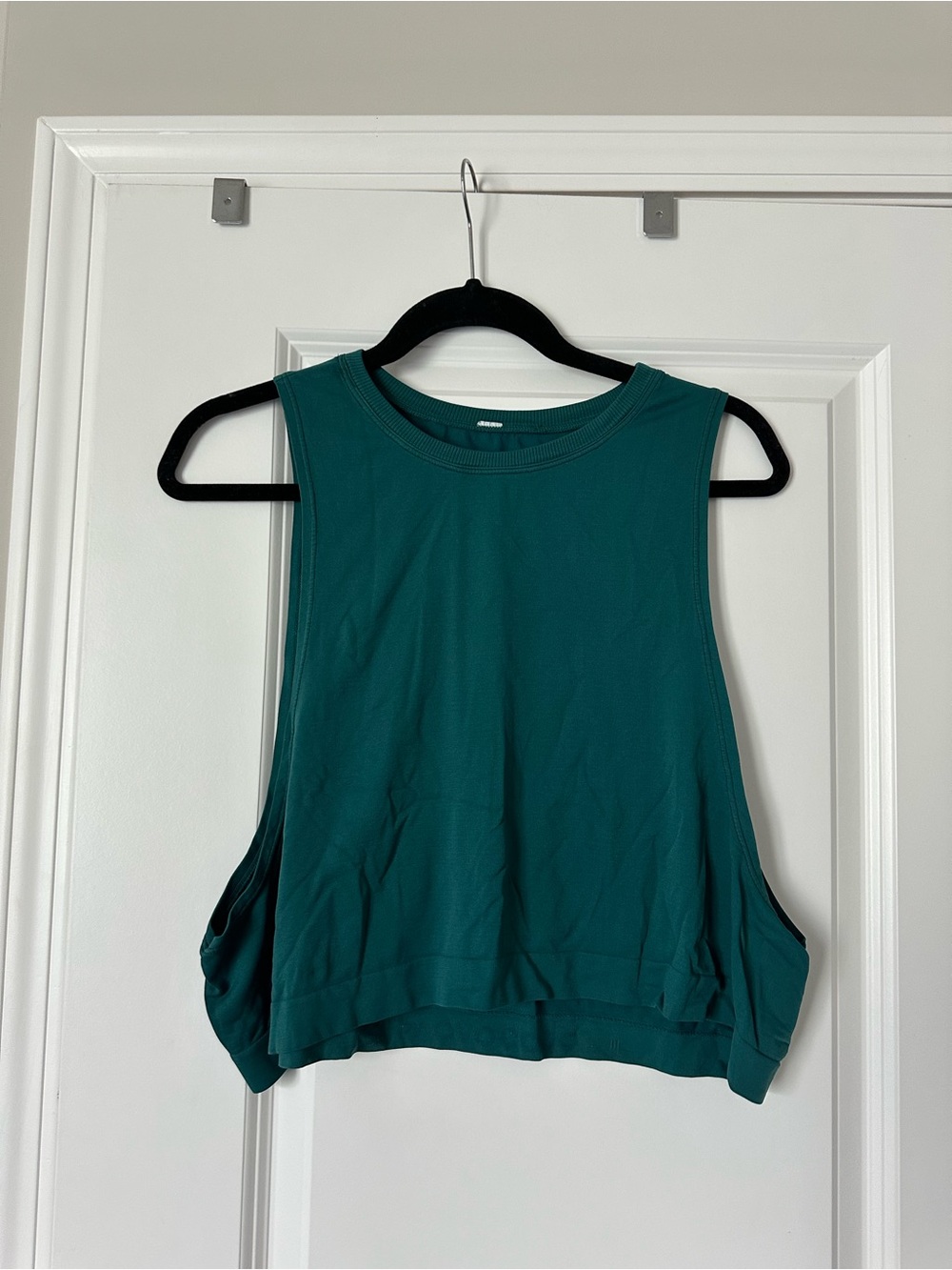 Lululemon muscle tank in green